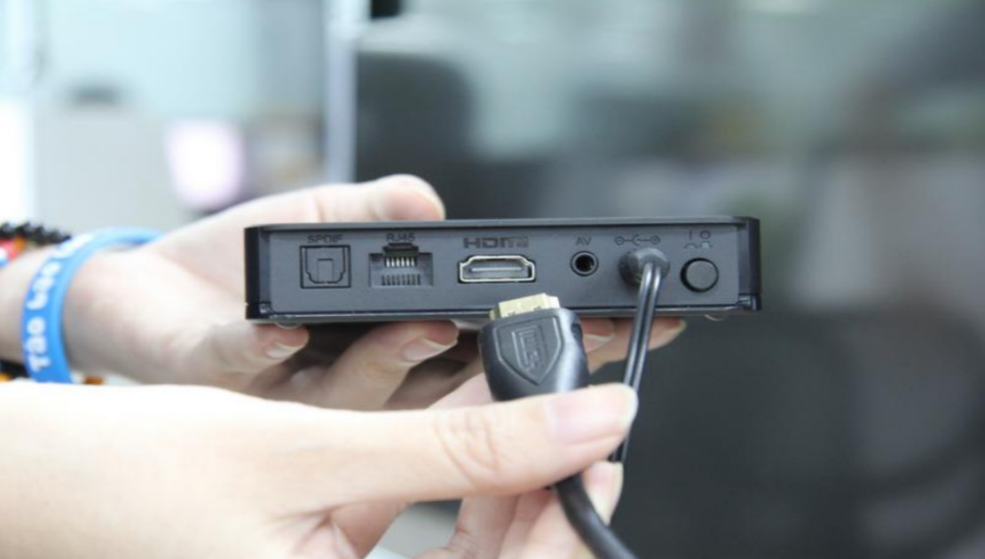 Kết nối tivi với Box qua cổng HDMI hoặc AV